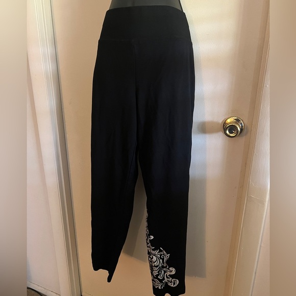 Black Pull-On Pants with White Floral Embroidery – Size 18, Stretch Waist - Picture 2 of 5